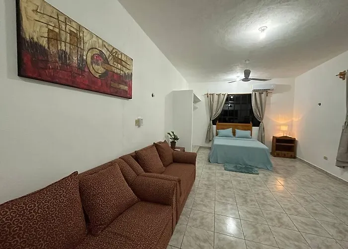 Casa Juan, Estudio En